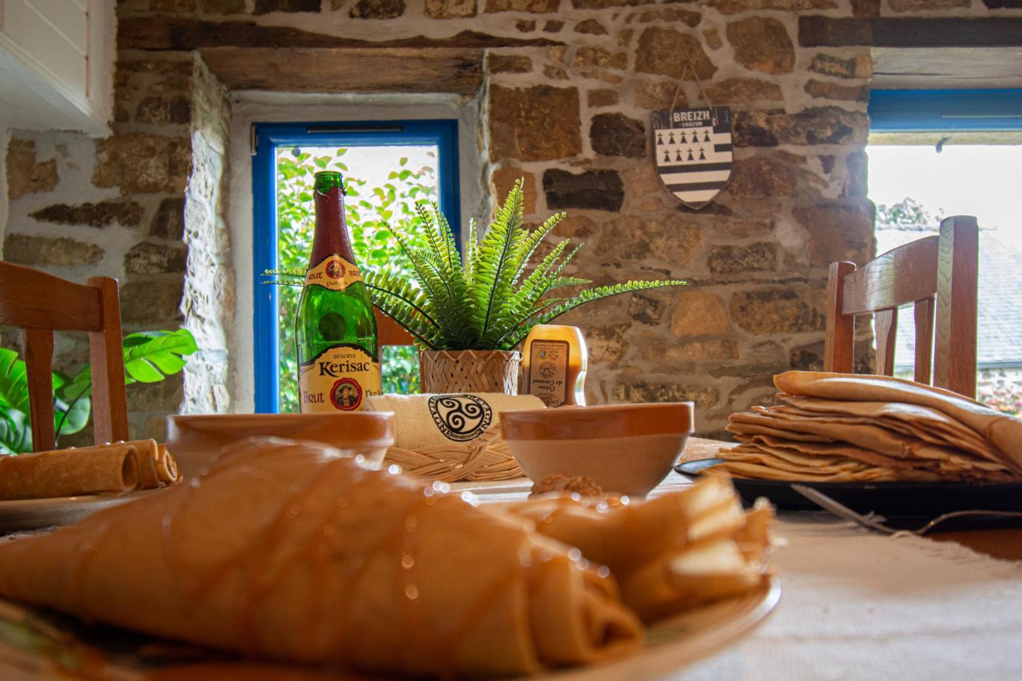 Ti Vaen I Maison Traditionnelle Bretonne & Sauna Lanvéoc Εξωτερικό φωτογραφία